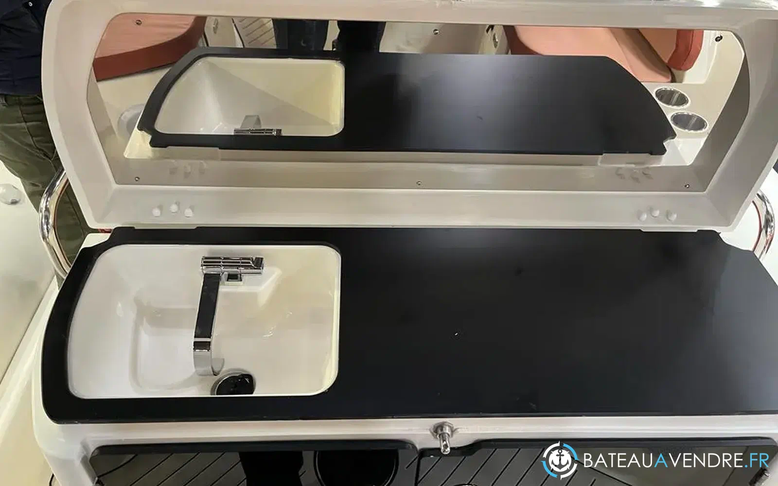 slider 8 Zodiac Medline 9
