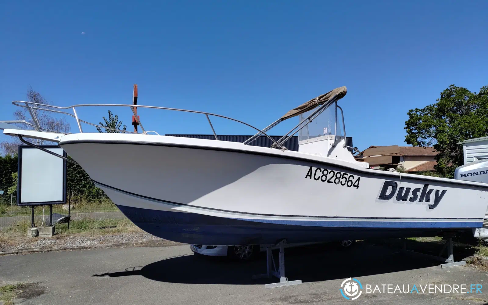 slider 0 Dusky Fisherman 233