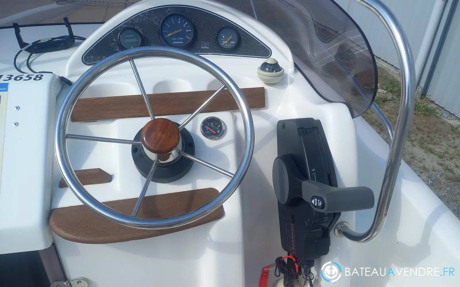 slider 8 B2 Marine Cap Ferret 502 Day Cruiser