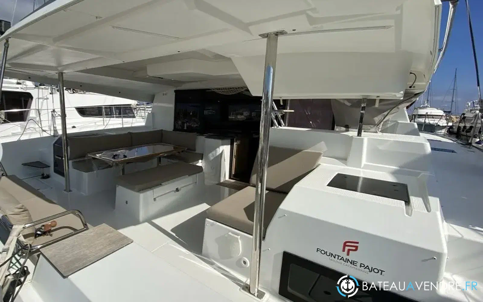 slider 5 Fountaine Pajot Saona 47
