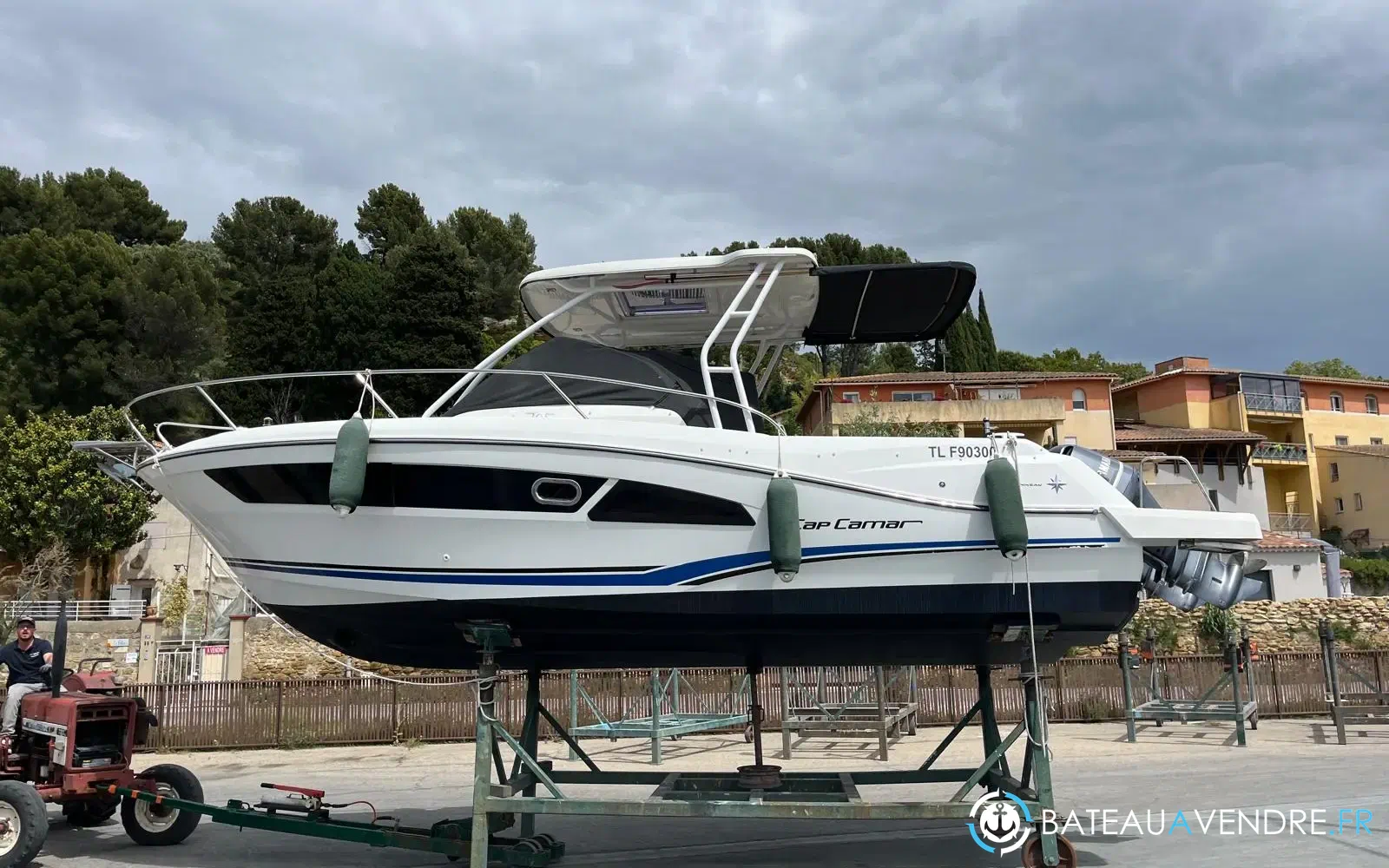 slider 12 Jeanneau Cap Camarat 9.0 WA