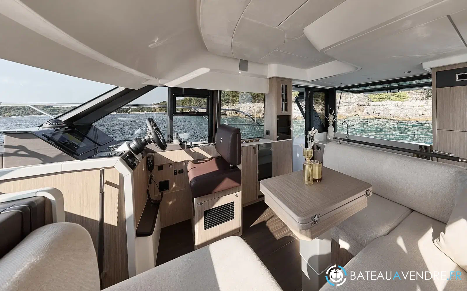 slider 2 Prestige Yachts F4.3