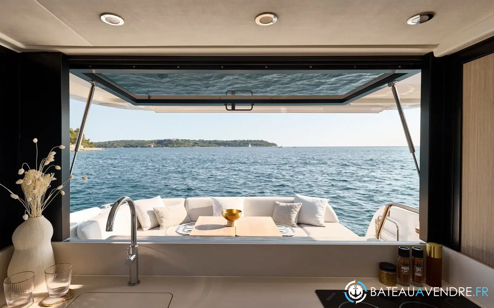 slider 5 Prestige Yachts F4.3