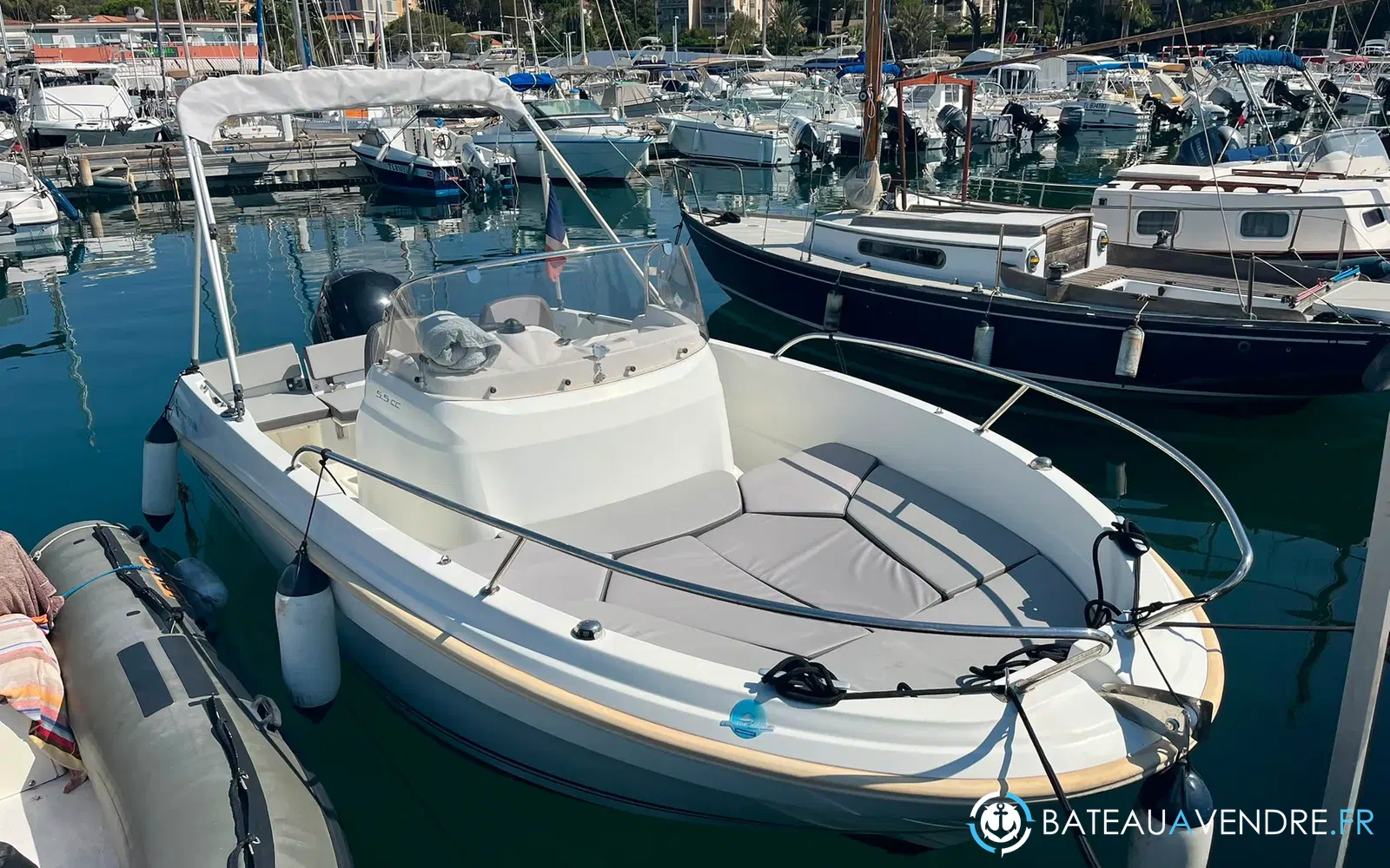slider 4 Jeanneau Cap Camarat 5.5 CC Serie 2