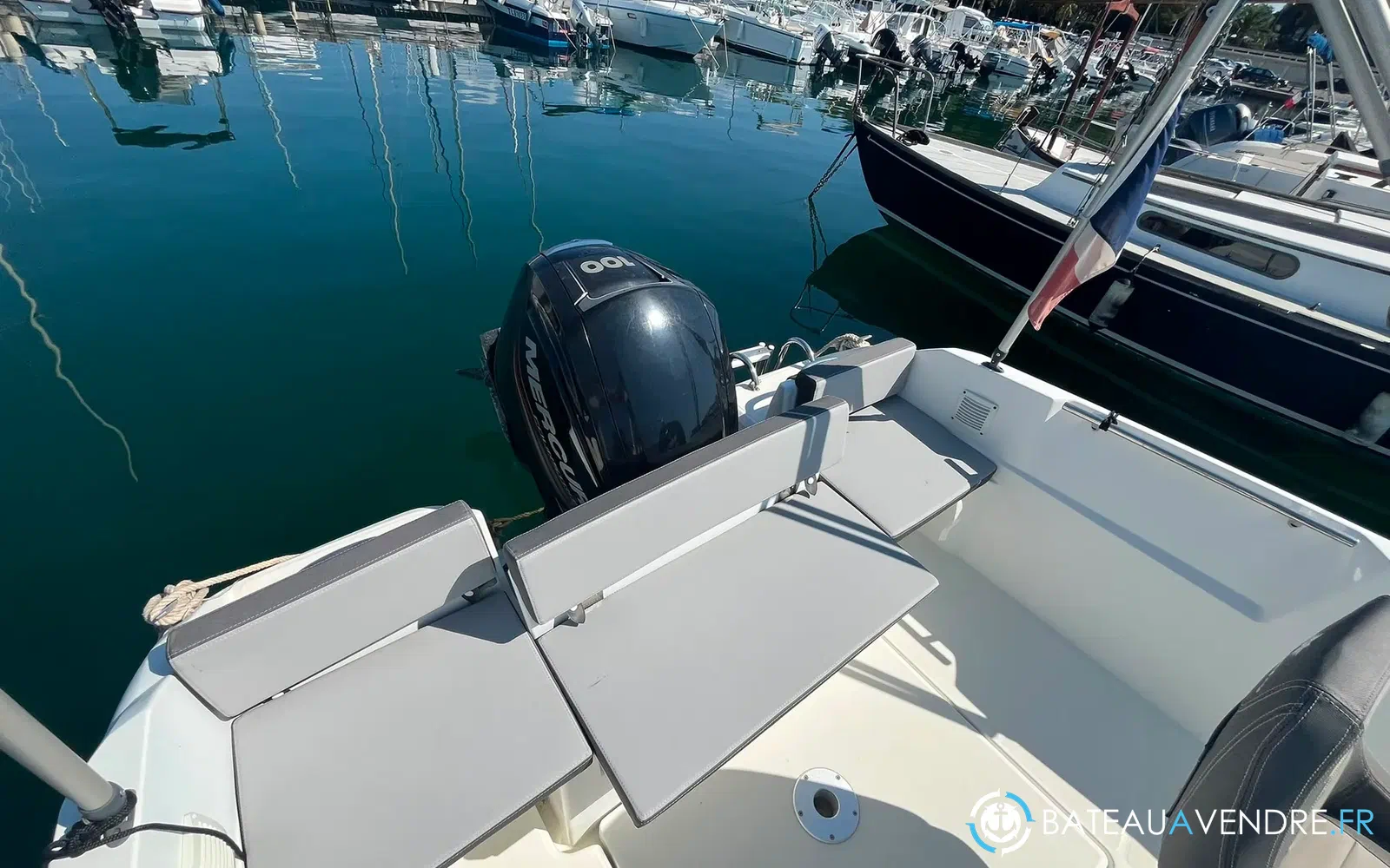 slider 11 Jeanneau Cap Camarat 5.5 CC Serie 2