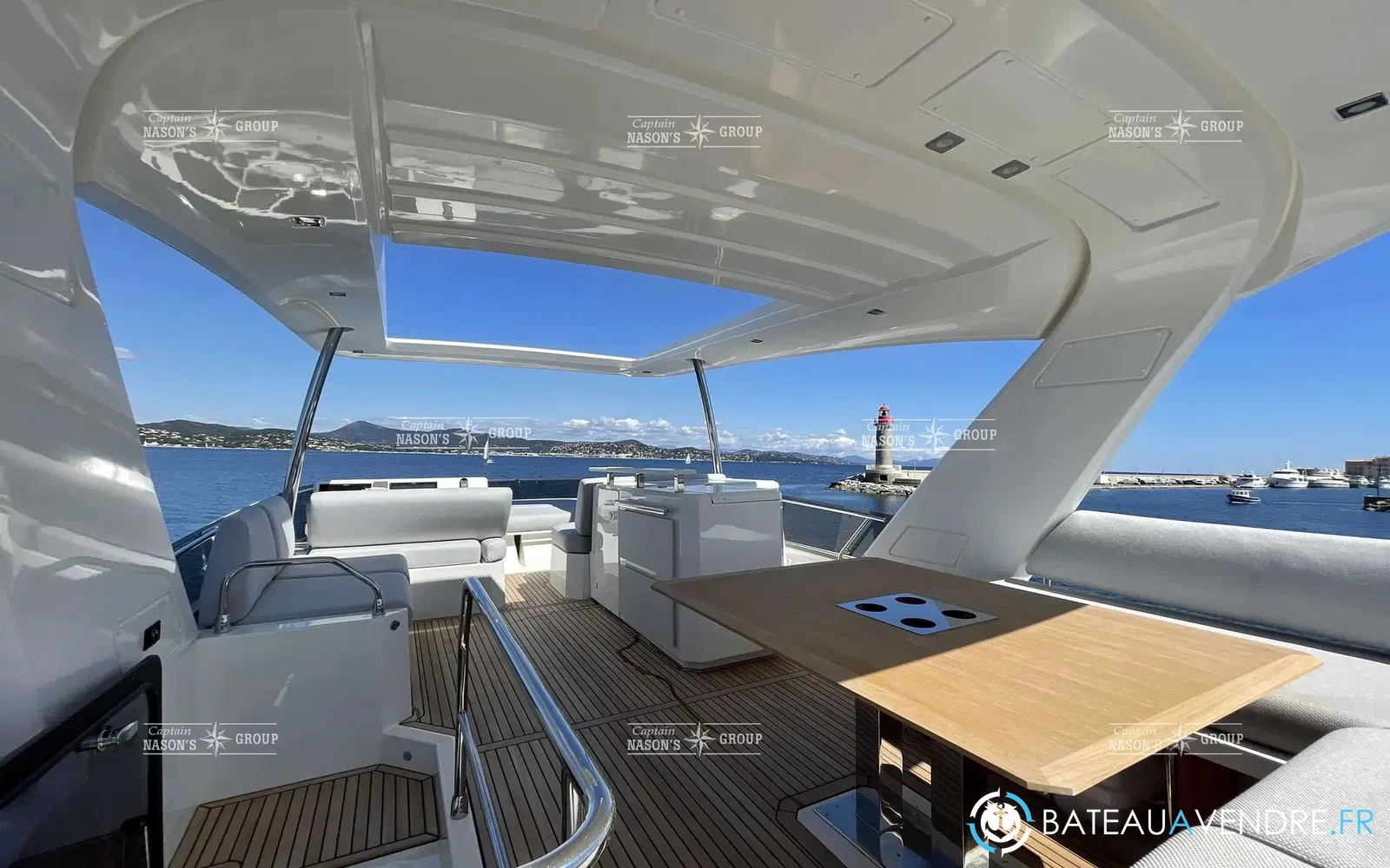 slider 12 Prestige Yachts PRESTIGE 630