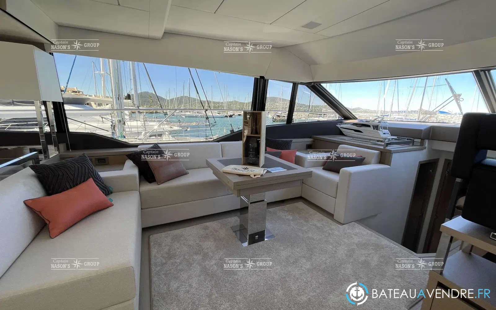 slider 14 Prestige Yachts PRESTIGE 630