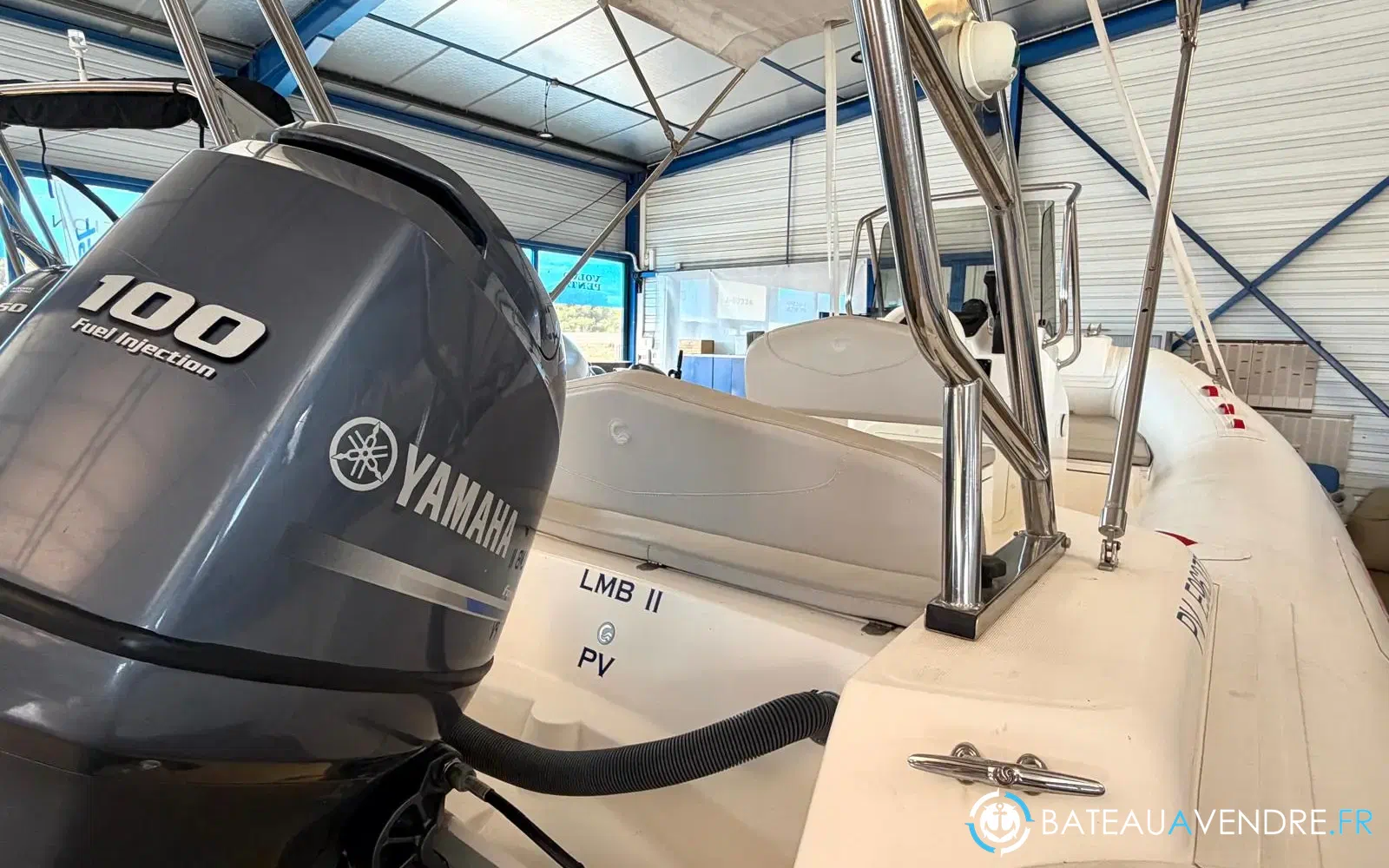 slider 2 Capelli Tempest 570