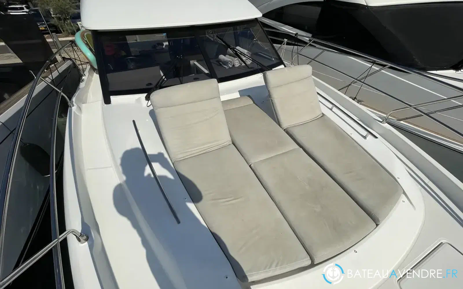 slider 9 Prestige Yachts 420 Fly