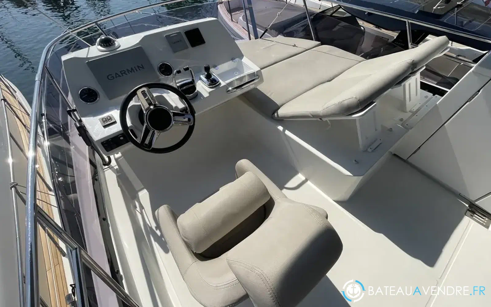 slider 22 Prestige Yachts 420 Fly