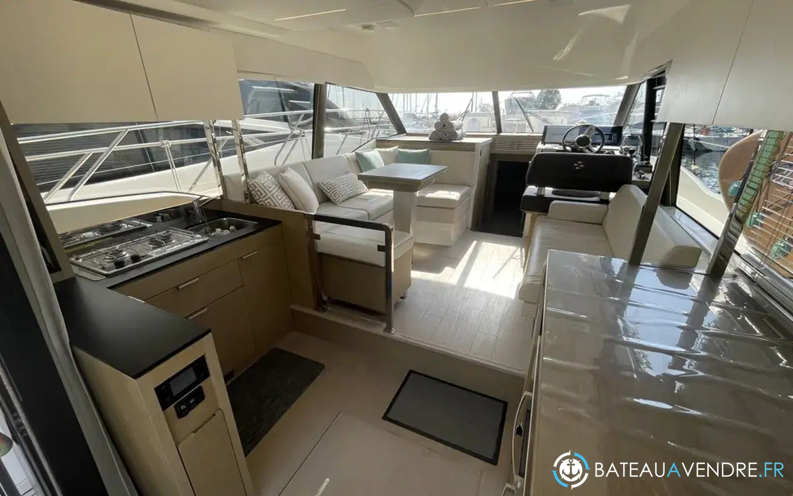 slider 24 Prestige Yachts 420 Fly