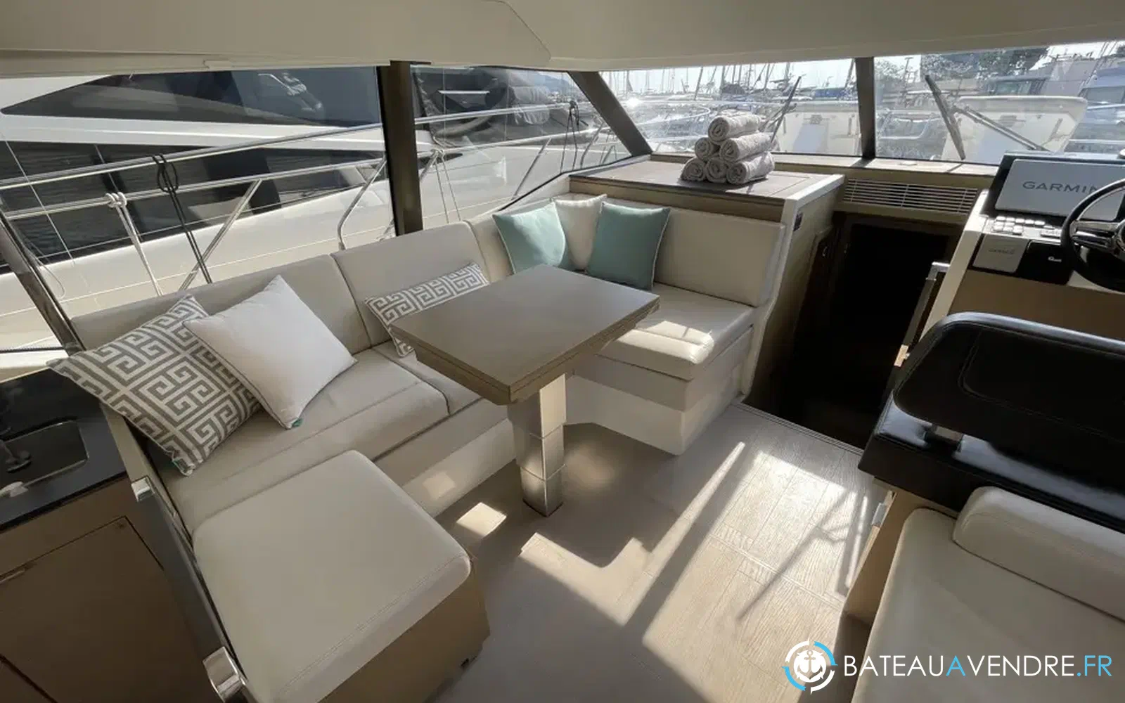 slider 28 Prestige Yachts 420 Fly