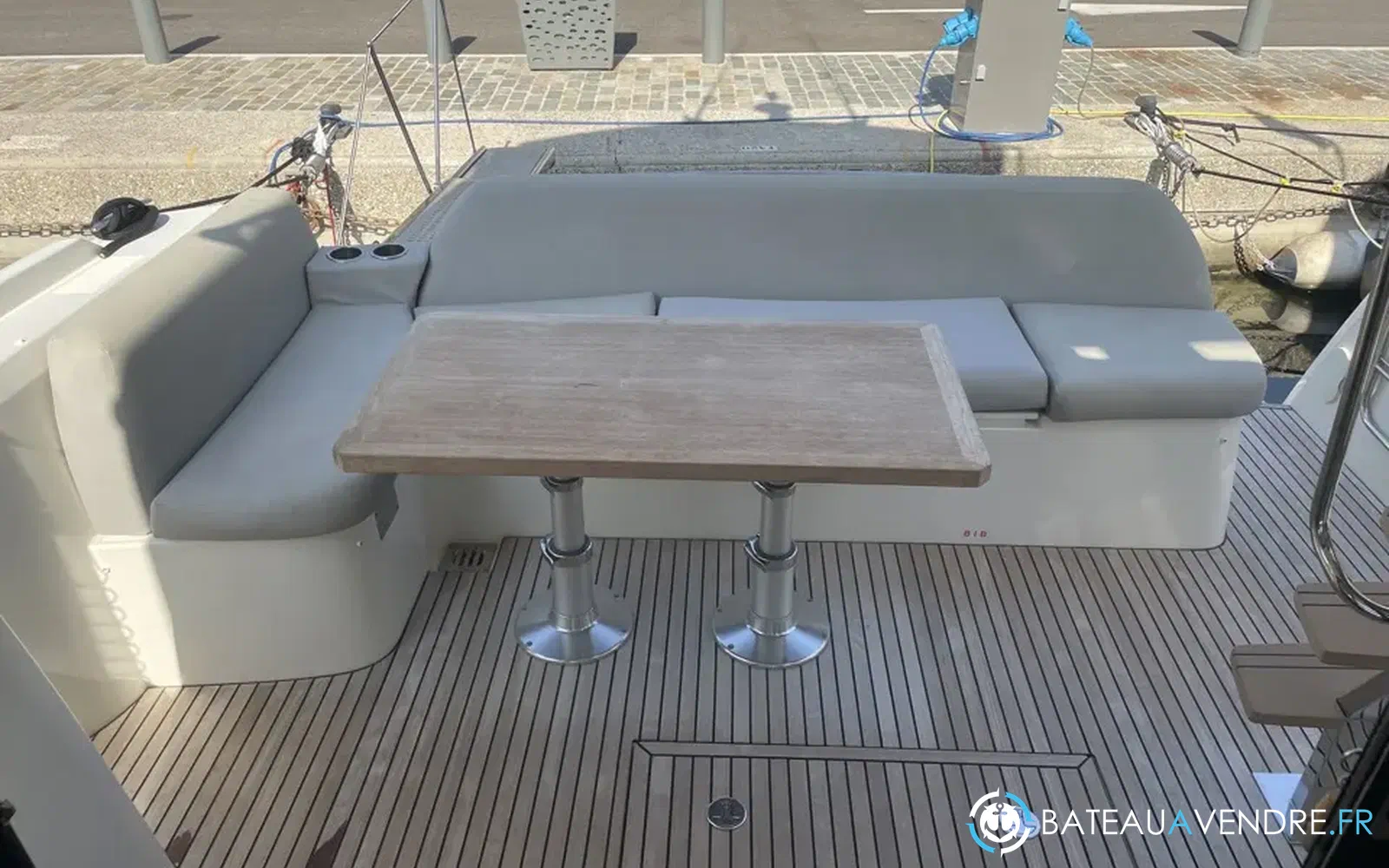 slider 6 Prestige Yachts 420 Fly