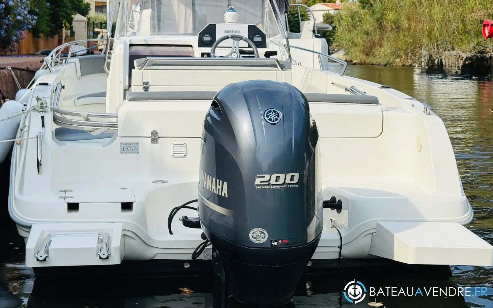 slider 9 Pacific Craft 670 Open