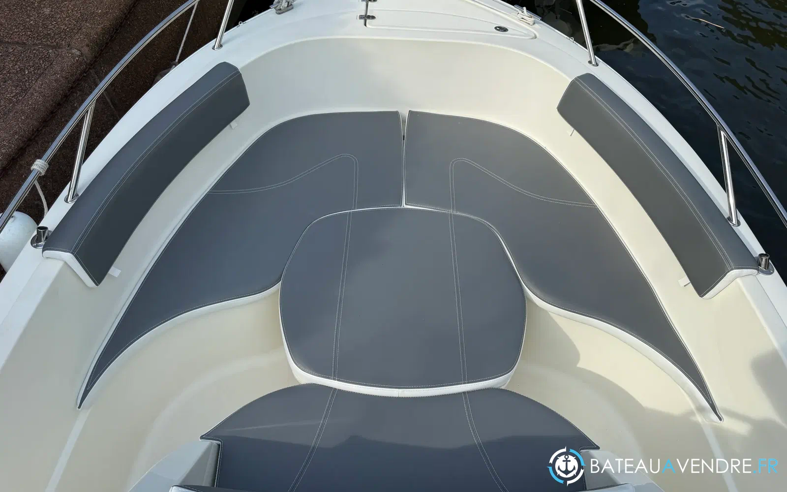 slider 4 Pacific Craft 670 Open