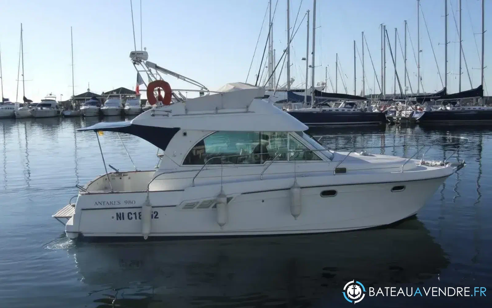slider 1 Beneteau Antares 980 Fly