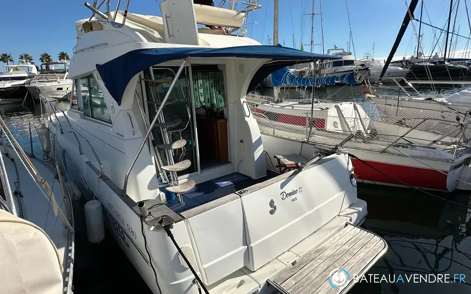 slider 2 Beneteau Antares 980 Fly