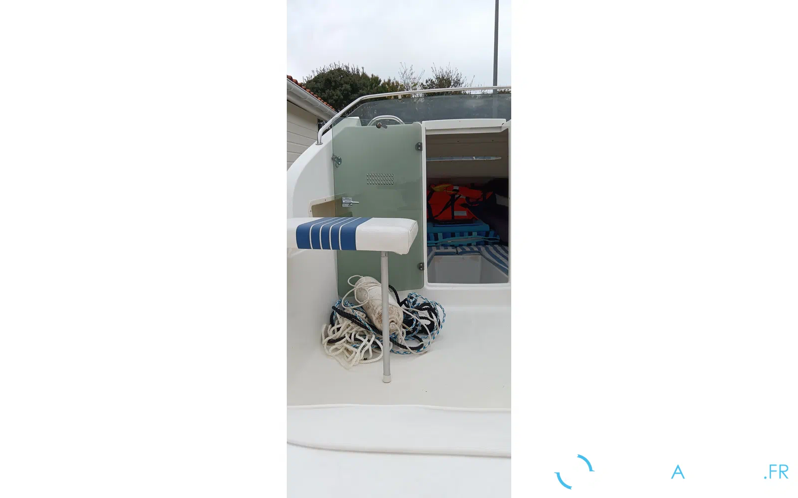 slider 4 B2 Marine Cap Ferret 500