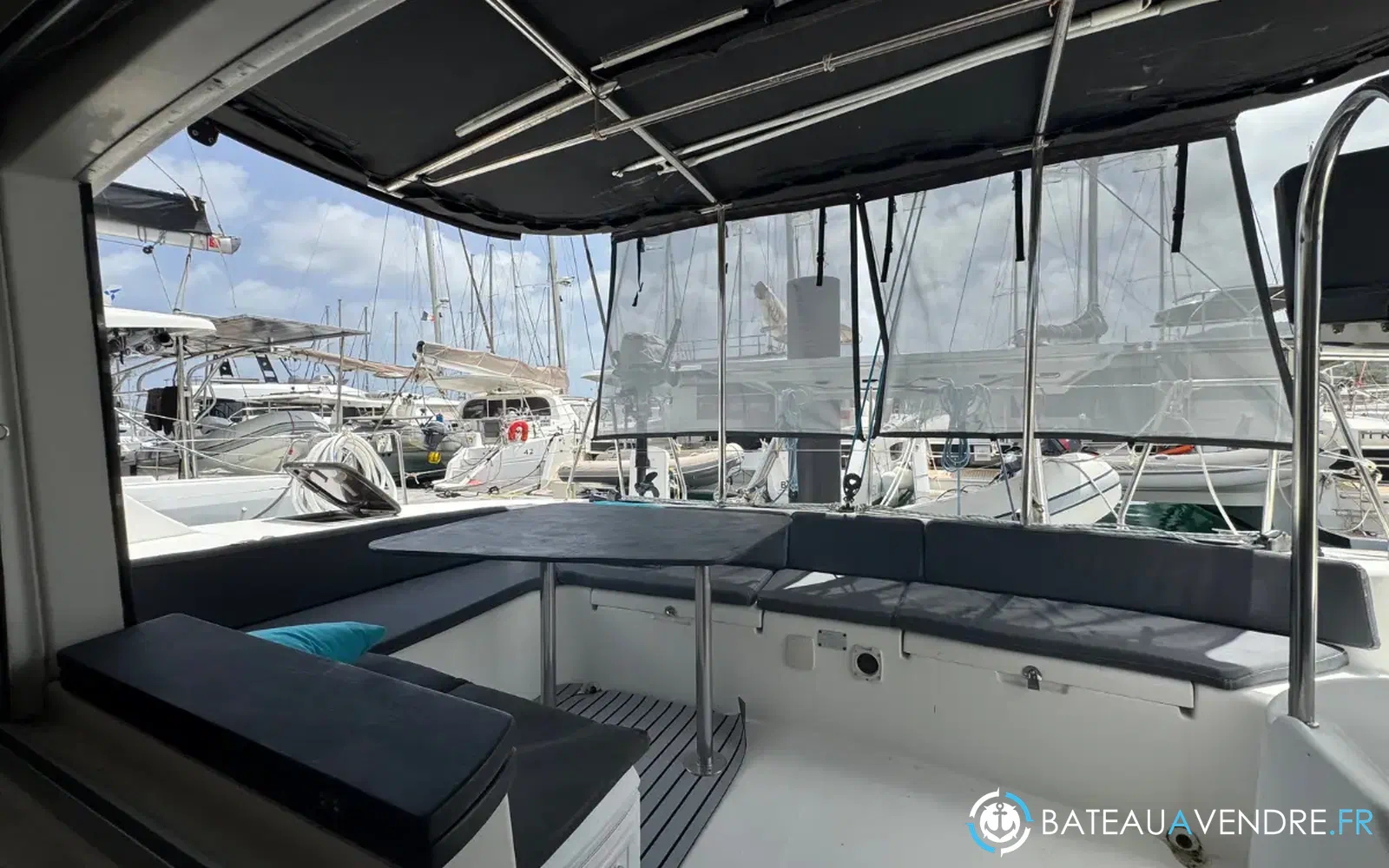 slider 19 Lagoon 380