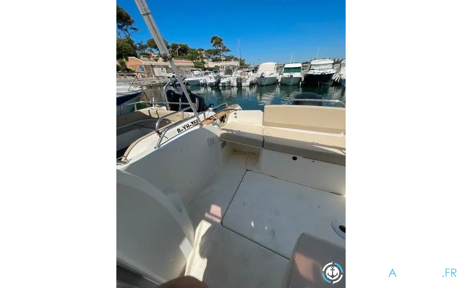 slider 5 Jeanneau Merry Fisher 725 Legende
