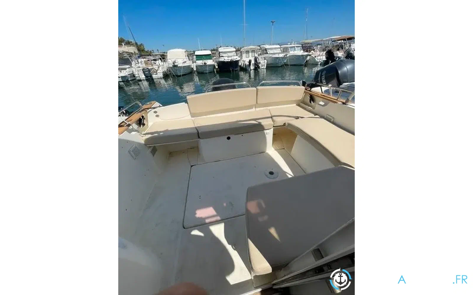 slider 6 Jeanneau Merry Fisher 725 Legende