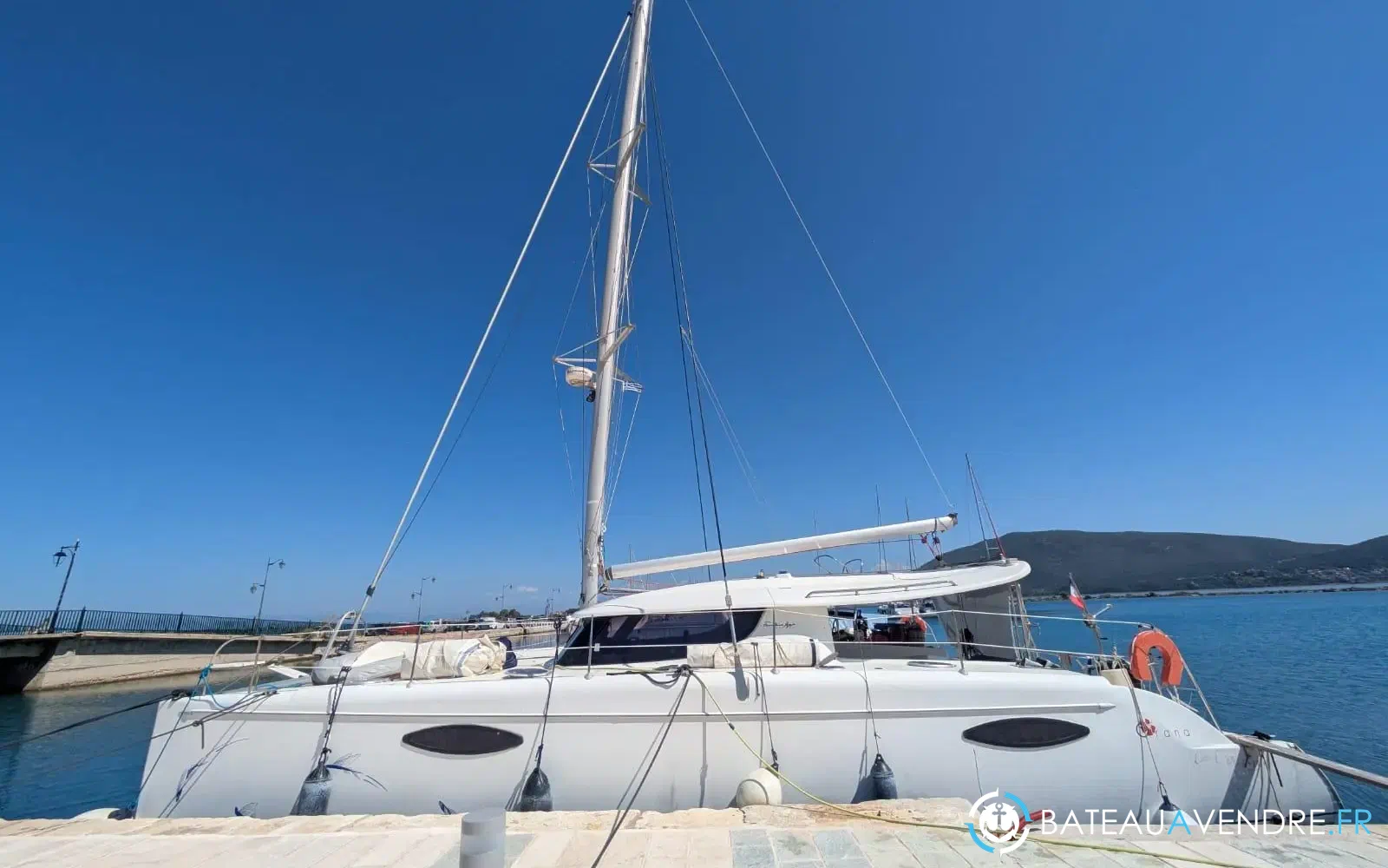 slider 11 Fountaine Pajot Orana 44