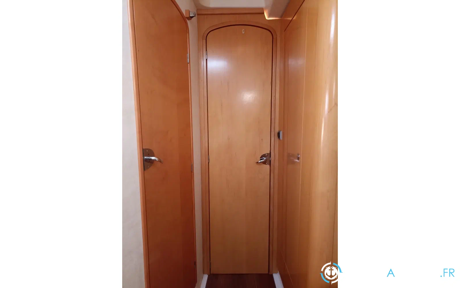 slider 3 Fountaine Pajot Orana 44