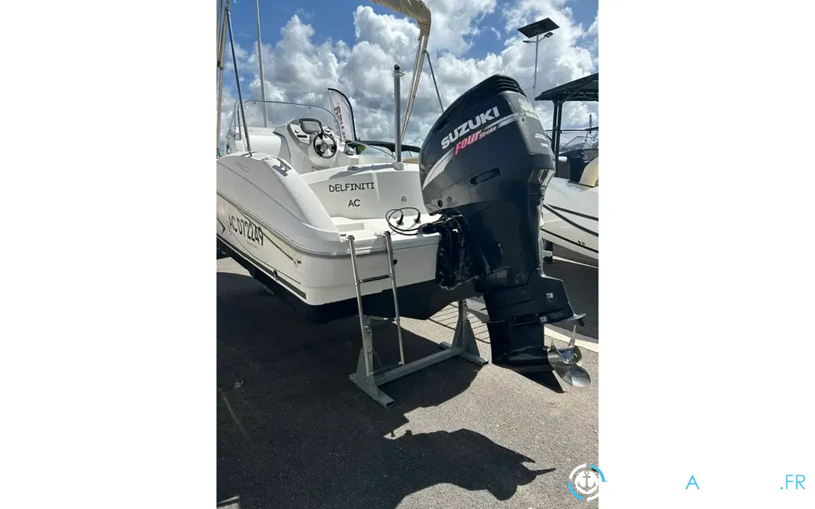 slider 12 Beneteau Flyer 750 Sundeck