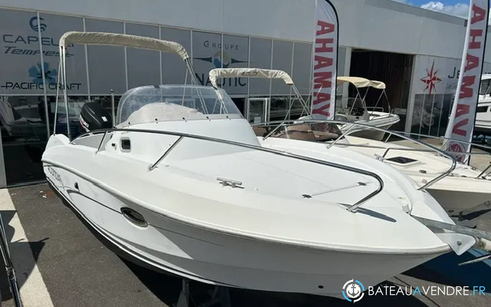 slider 6 Beneteau Flyer 750 Sundeck