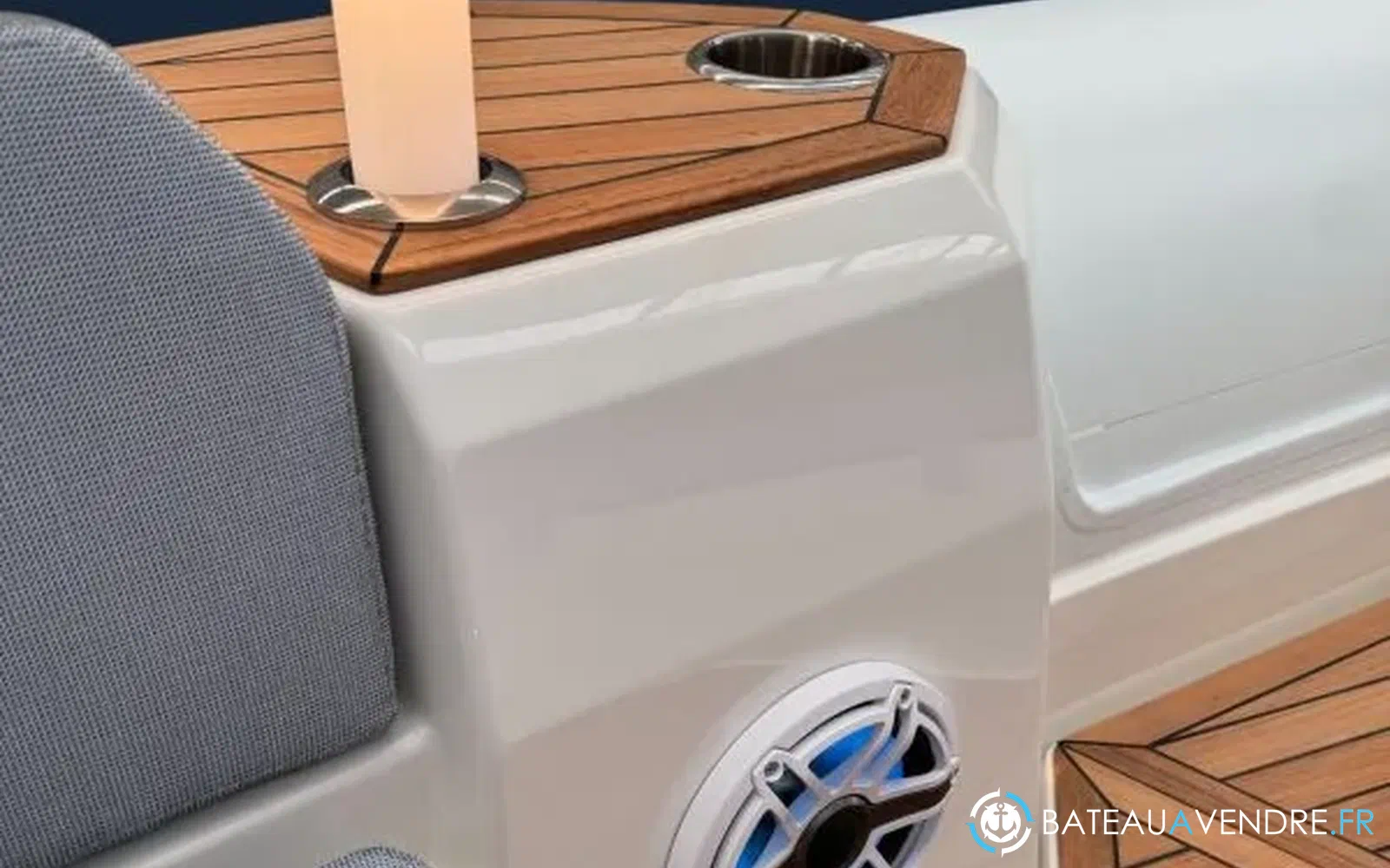 slider 12 Marlin Boat 40