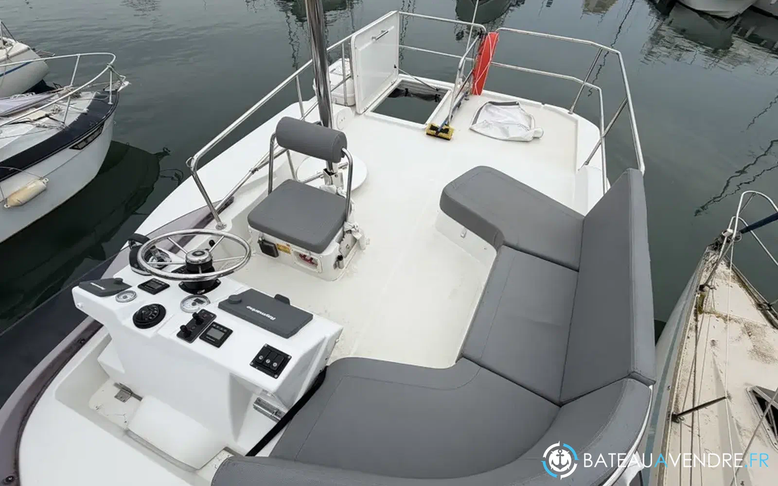 slider 15 Beneteau Swift Trawler 30