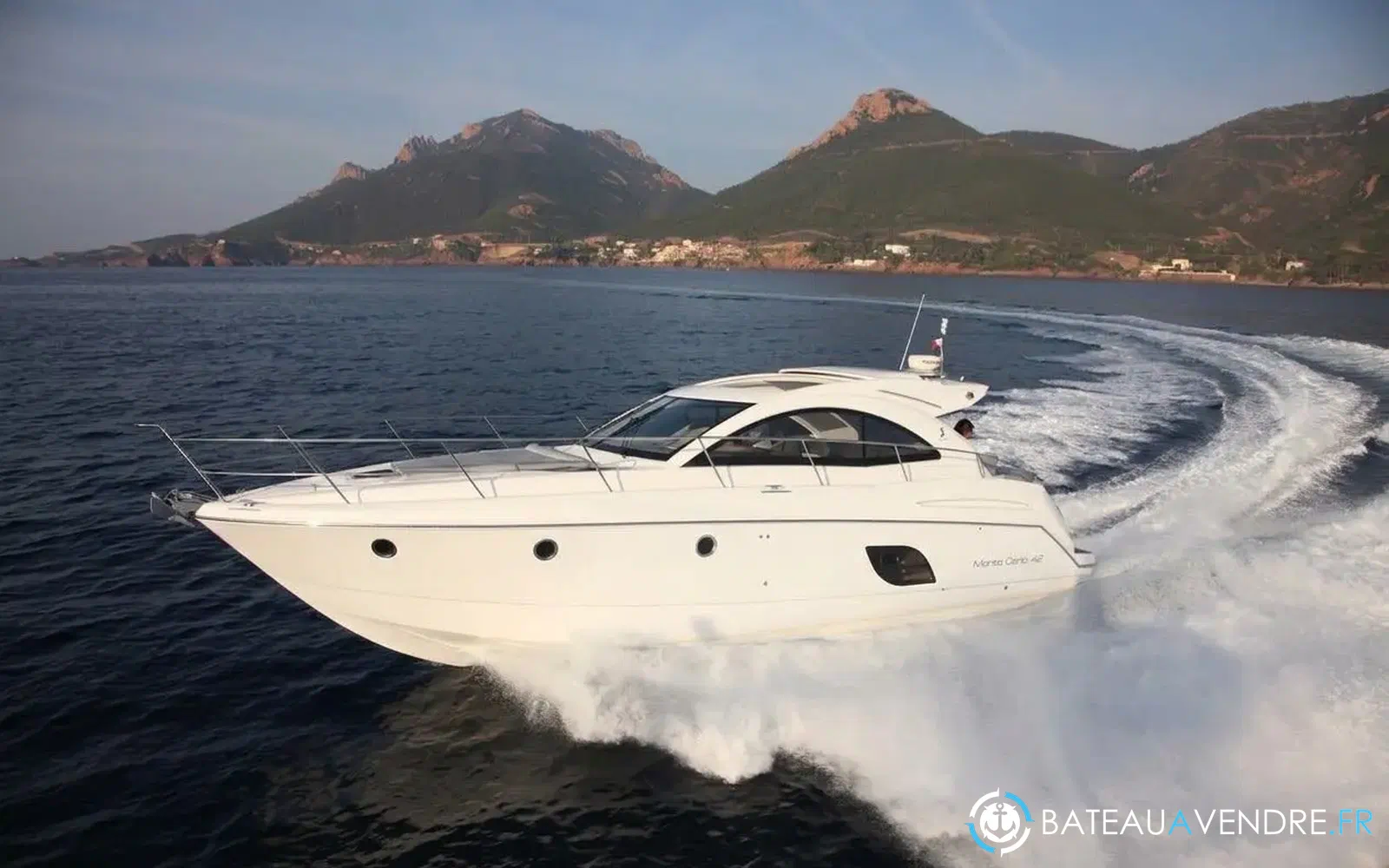 slider 1 Beneteau Monte Carlo 42