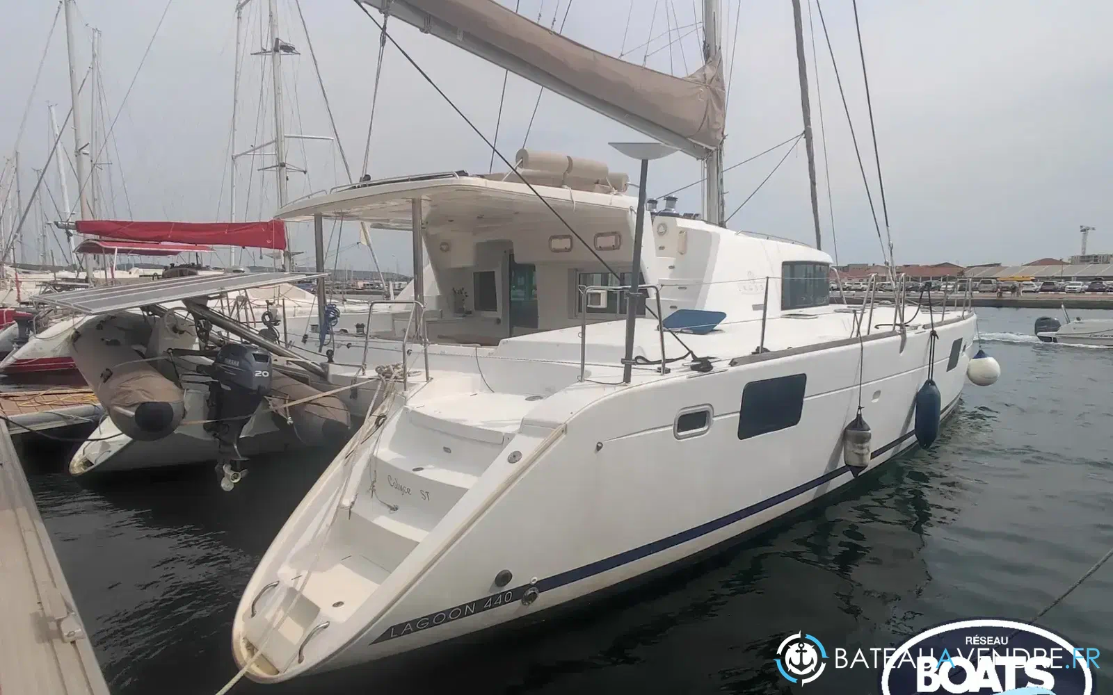 slider 0 Lagoon 440