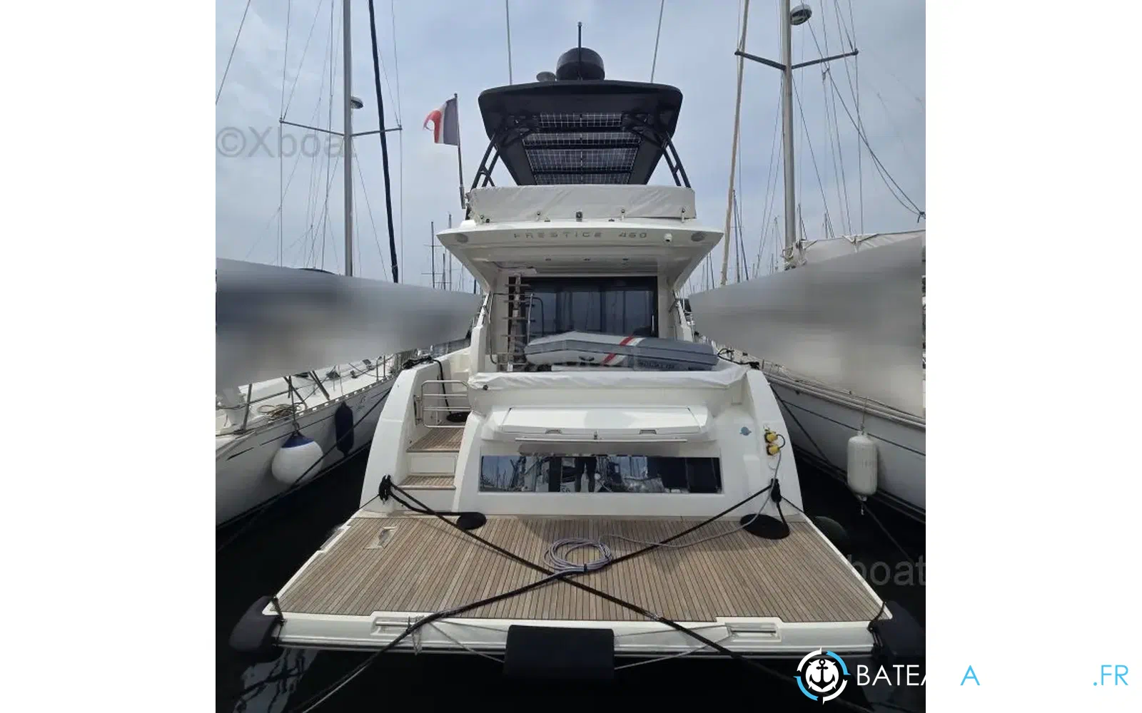 slider 2 Prestige Yachts 460 Fly