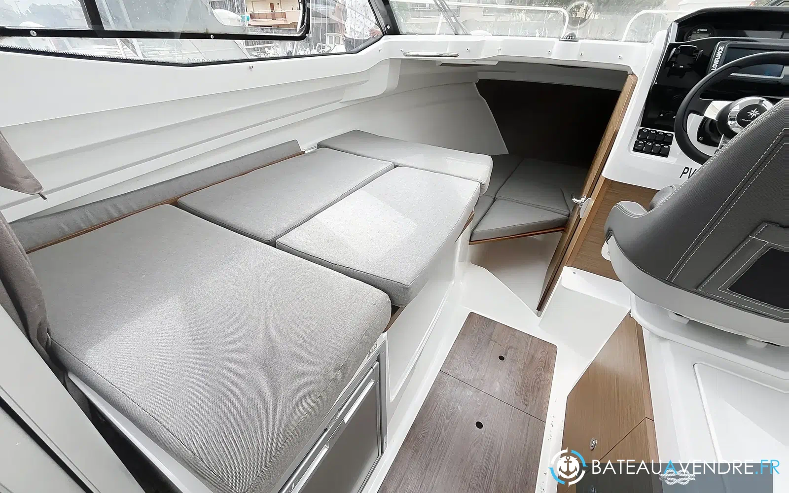 slider 13 Jeanneau Merry Fisher 695