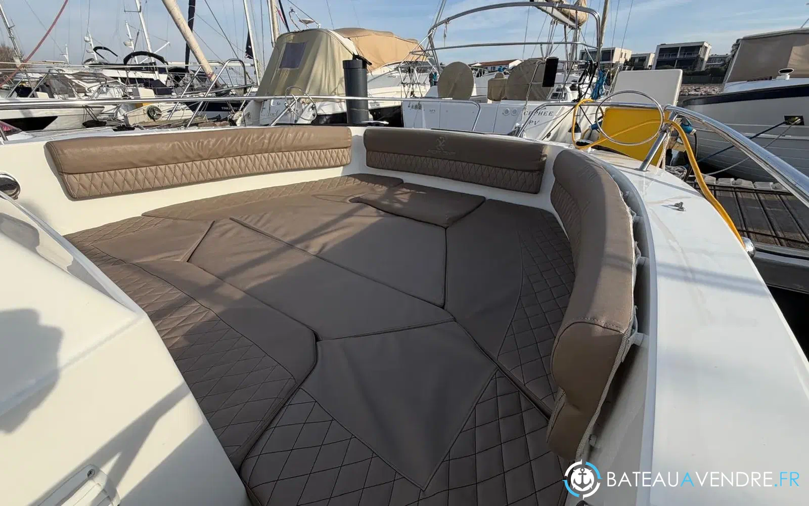 slider 13 Pacific Craft 750 Open