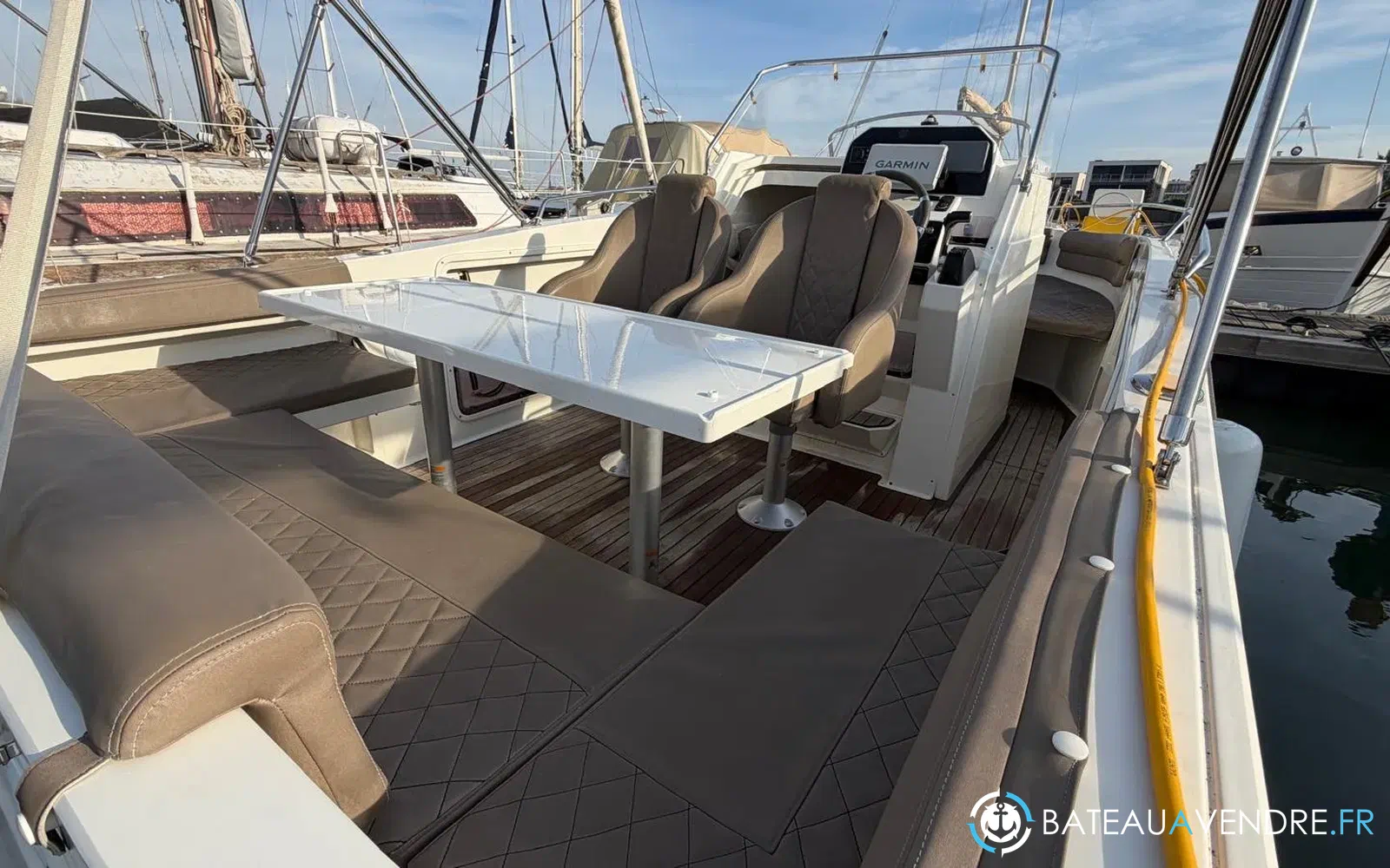 slider 16 Pacific Craft 750 Open