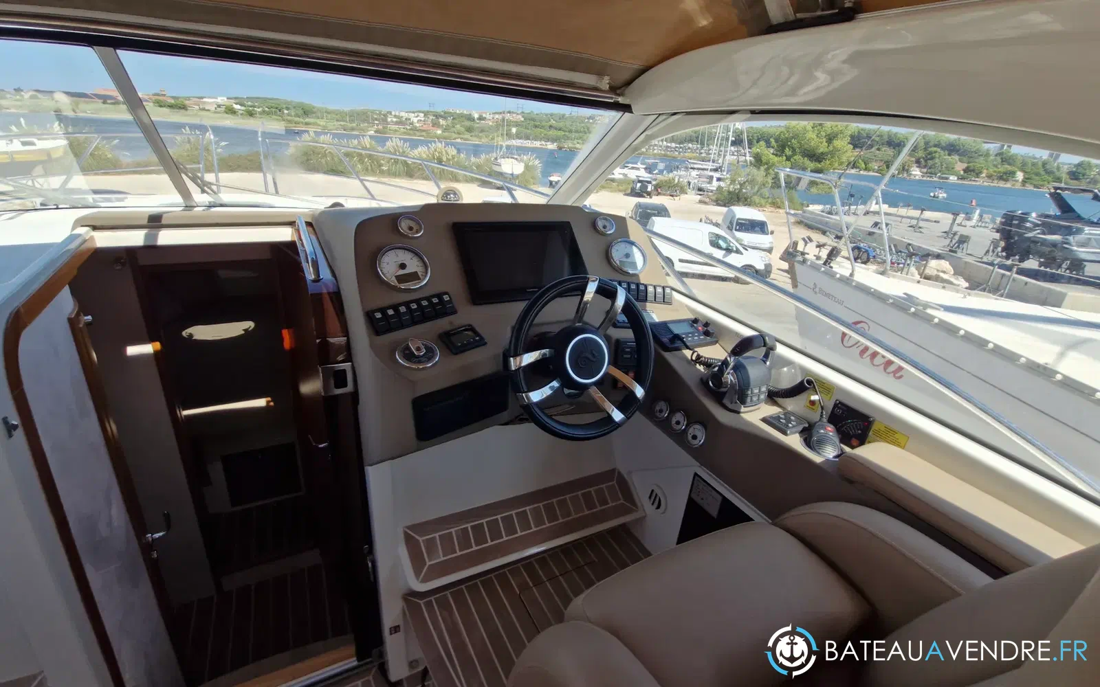 slider 5 Marex 350 Cabriolet Cruiser