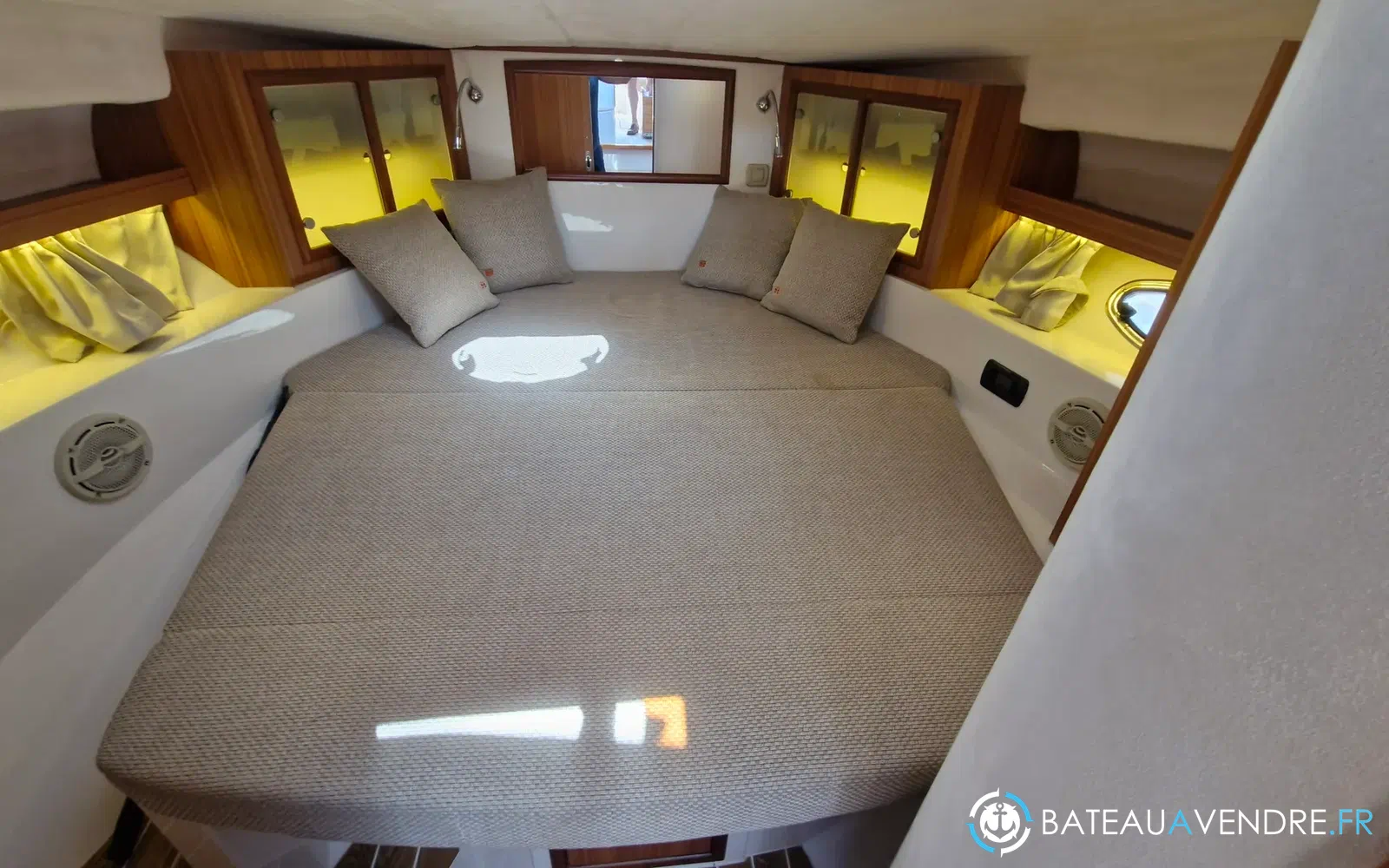slider 15 Marex 350 Cabriolet Cruiser