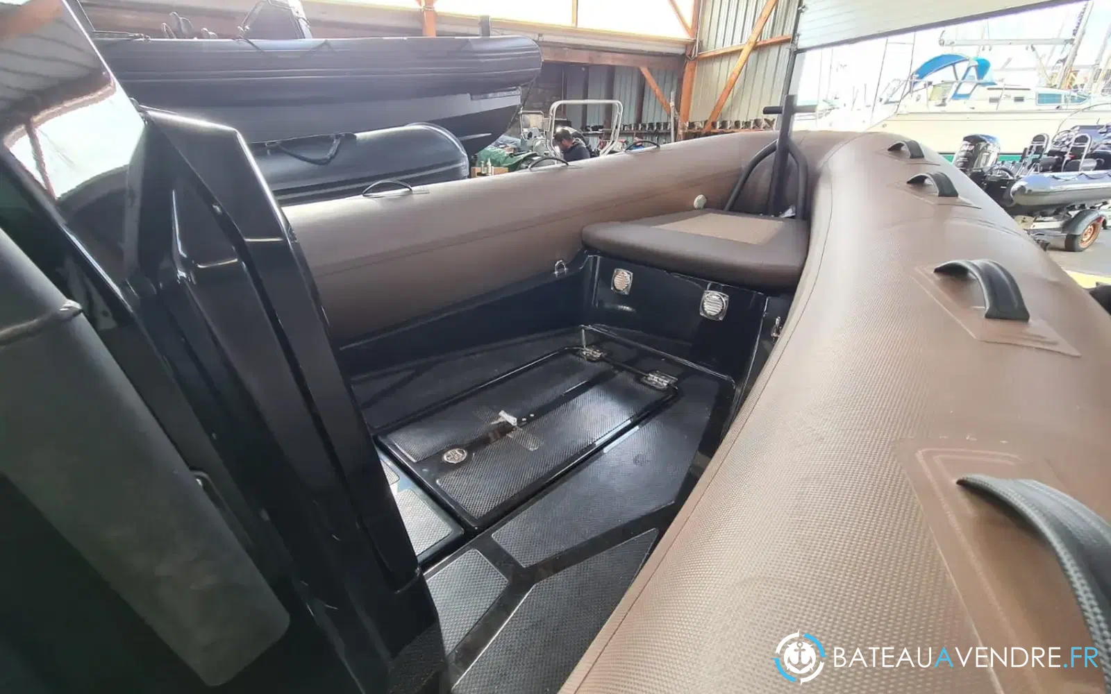 slider 8 Brig Navigator 24