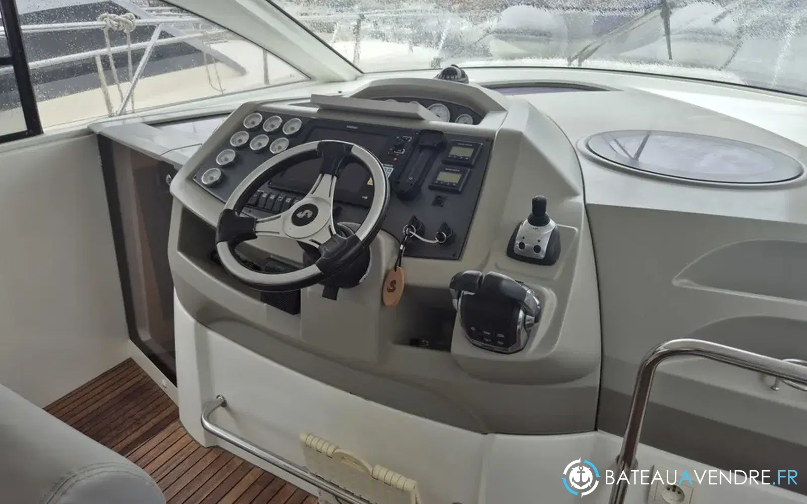 slider 10 Beneteau Gran Turismo 38