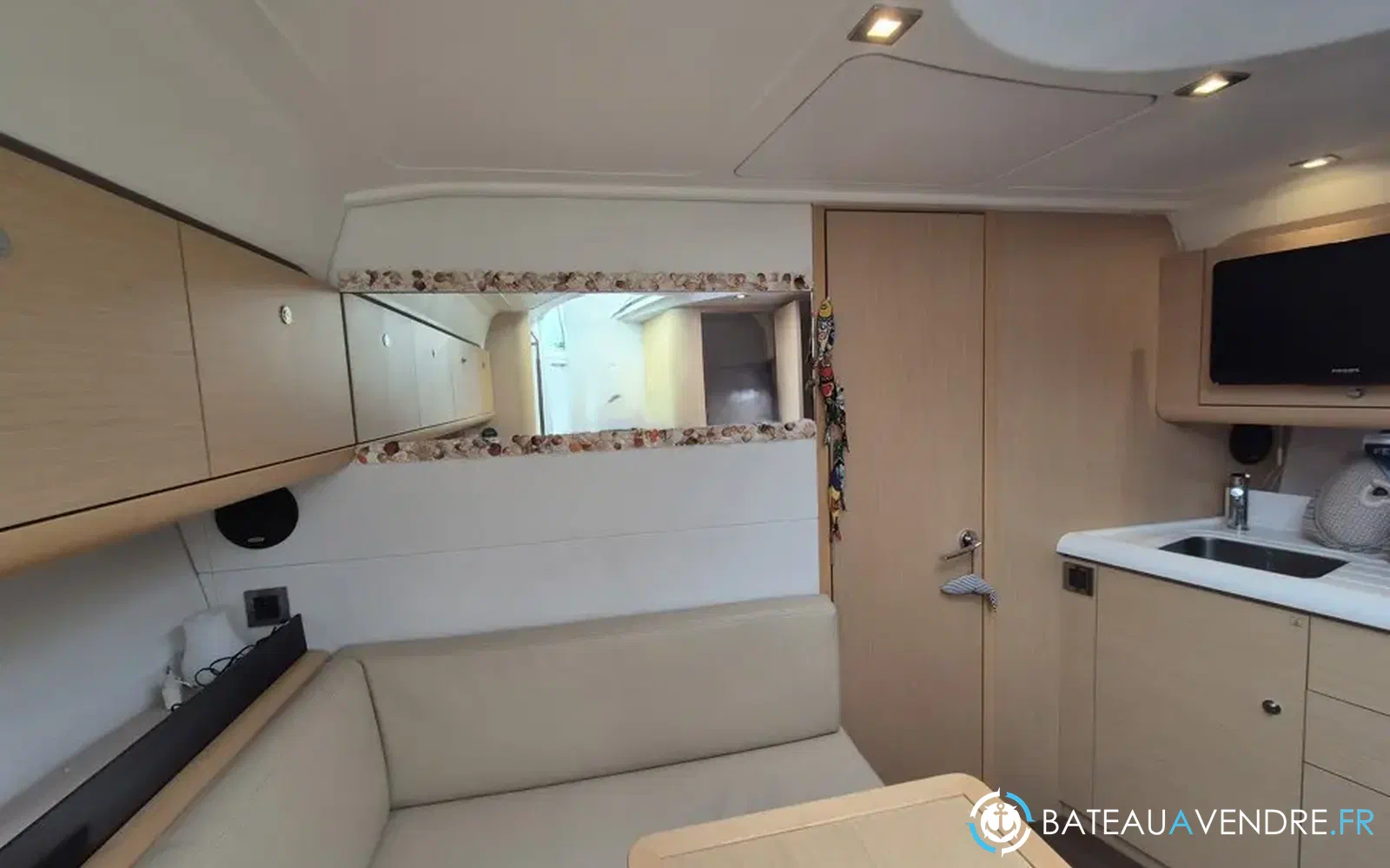 slider 25 Beneteau Gran Turismo 38