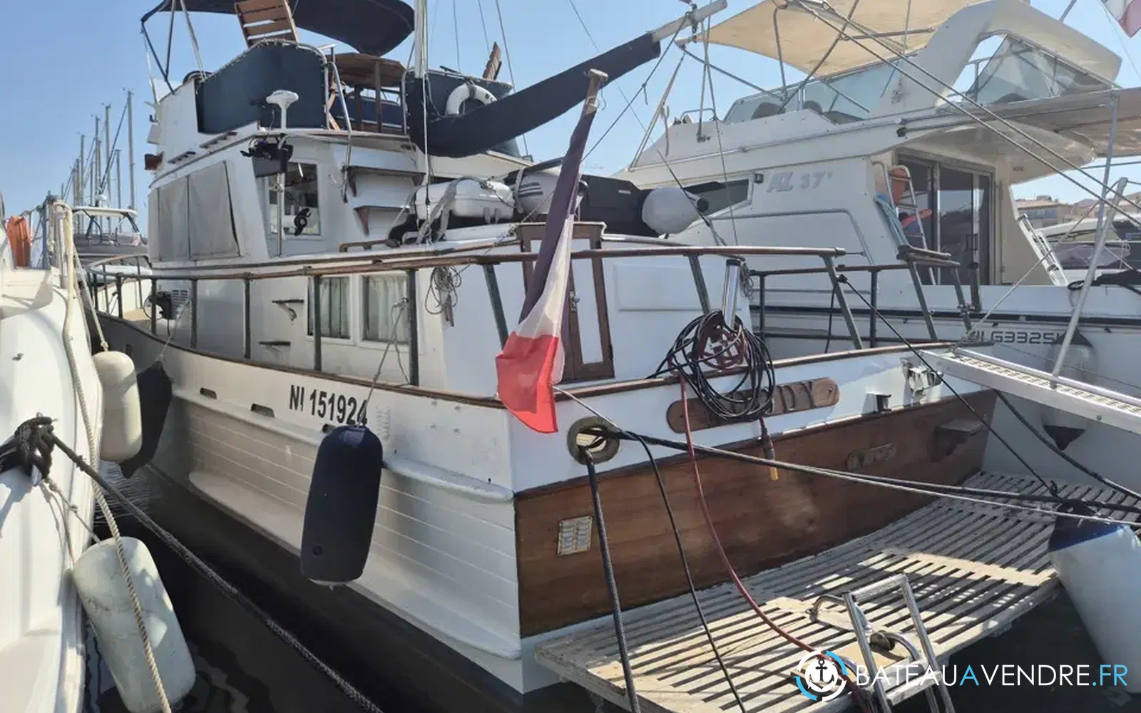 slider 16 Grand Banks 36