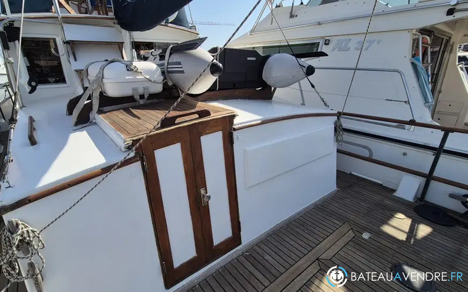 slider 8 Grand Banks 36