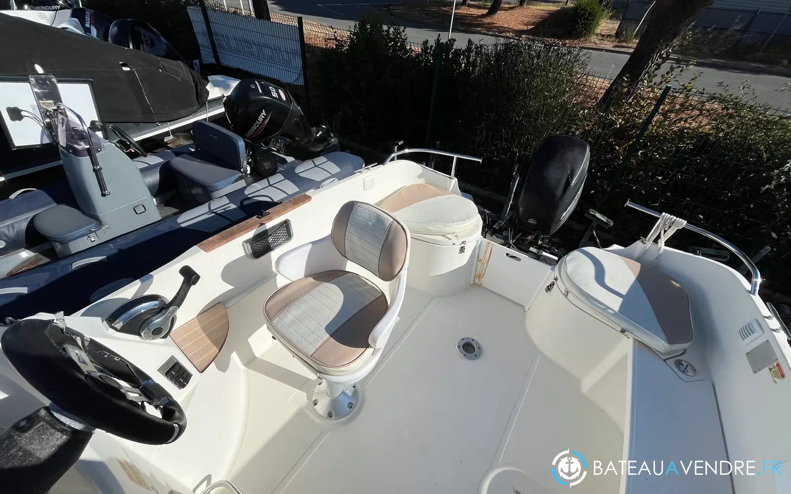 slider 2 Quicksilver Activ 510 Cabin