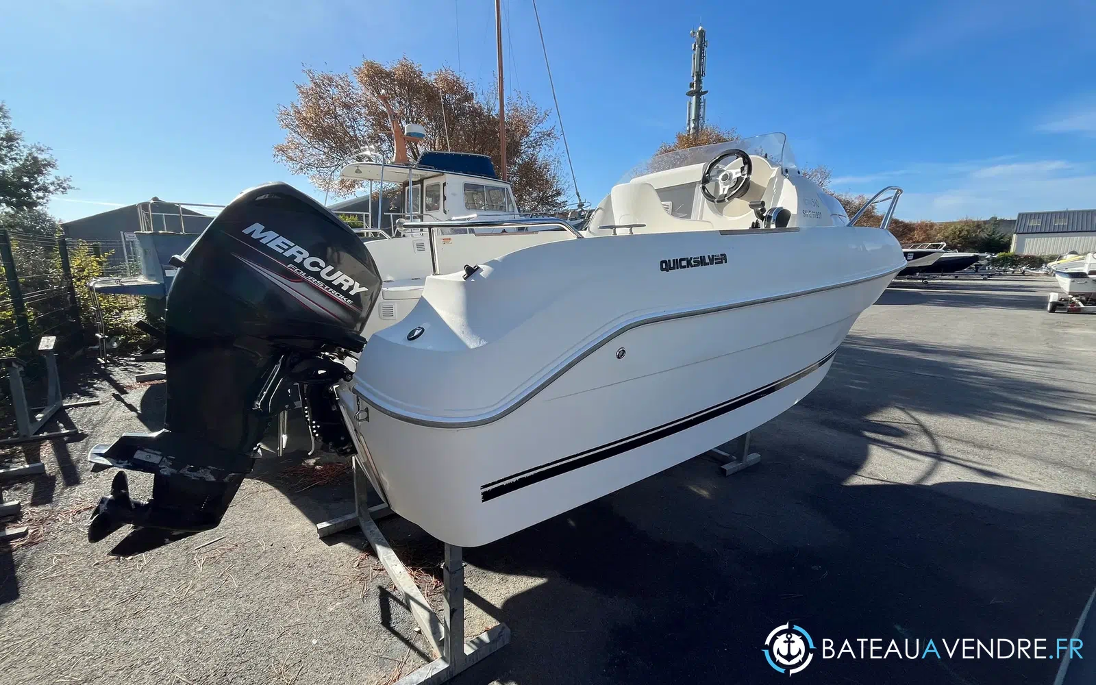 slider 6 Quicksilver Activ 510 Cabin