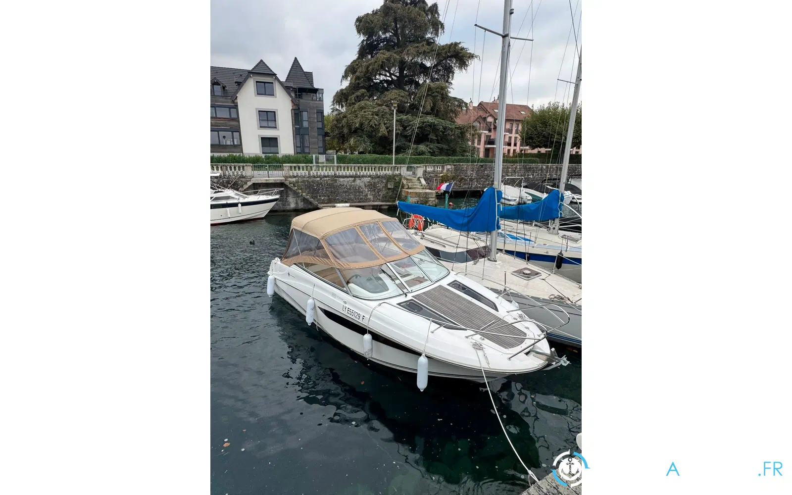 slider 11 Jeanneau Cap Camarat 7.5 DC