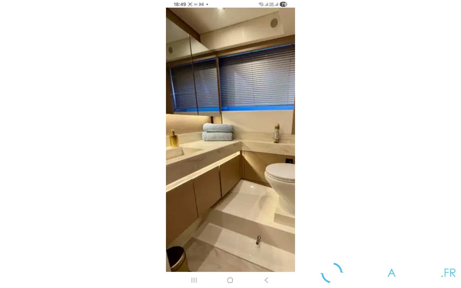 slider 10 Prestige Yachts 520 Fly