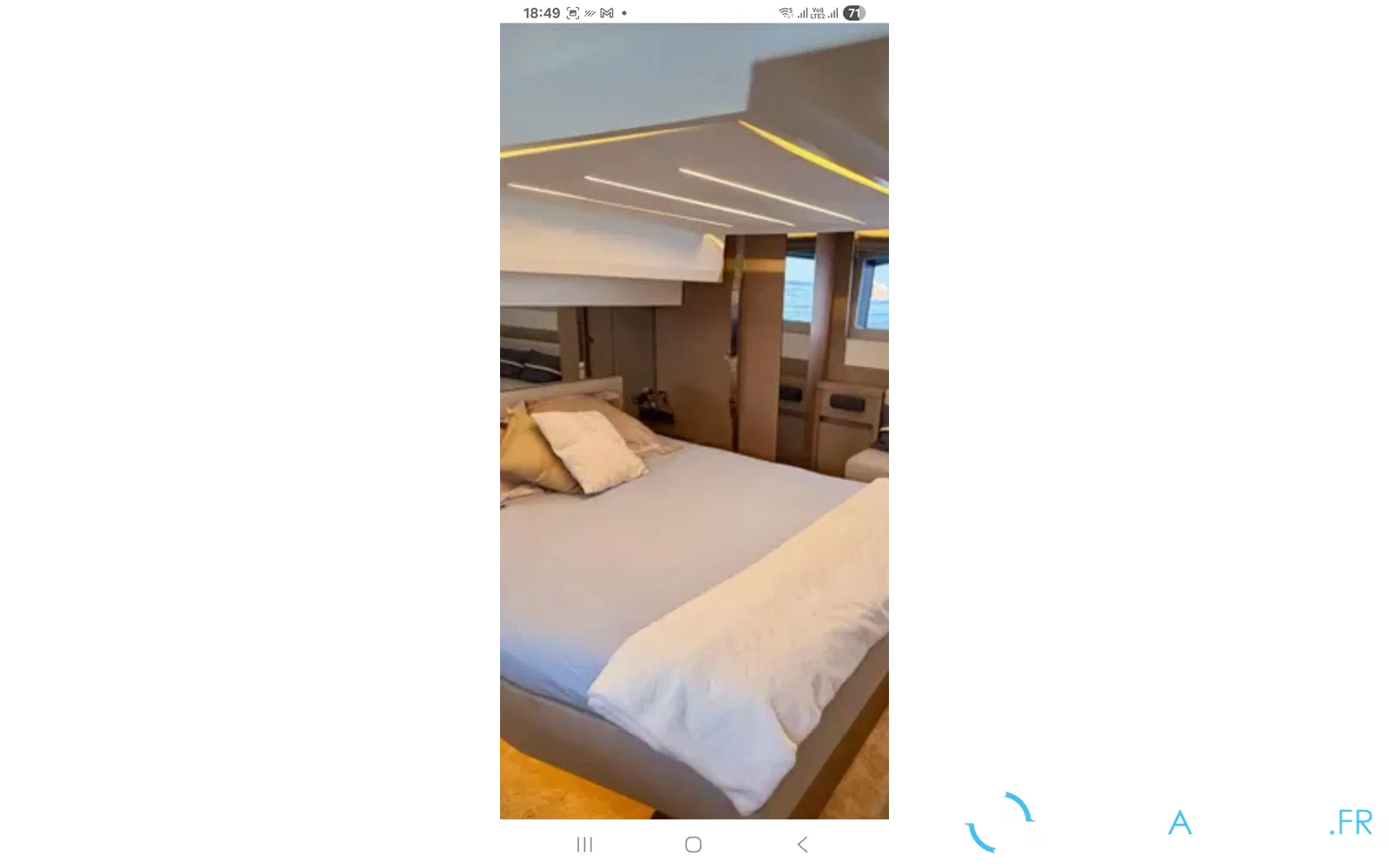 slider 8 Prestige Yachts 520 Fly