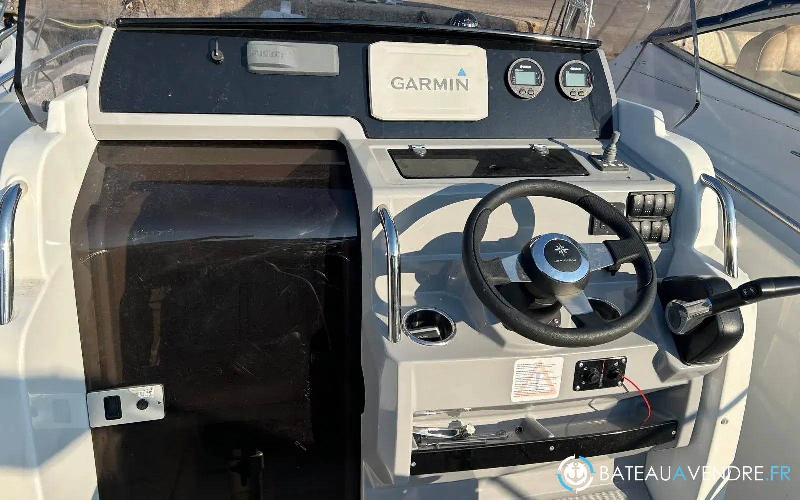slider 11 Jeanneau Cap Camarat 7.5 CC Serie 3
